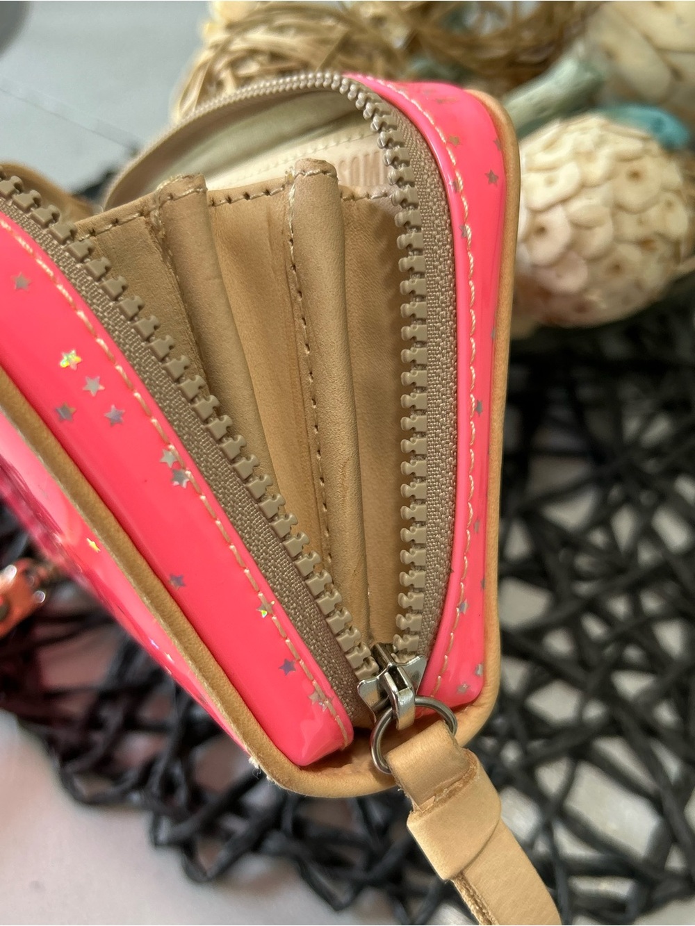 ✨ Consuela Shine Pink with Glitter Stars Wristlet Wallet - Picture 10 of 13